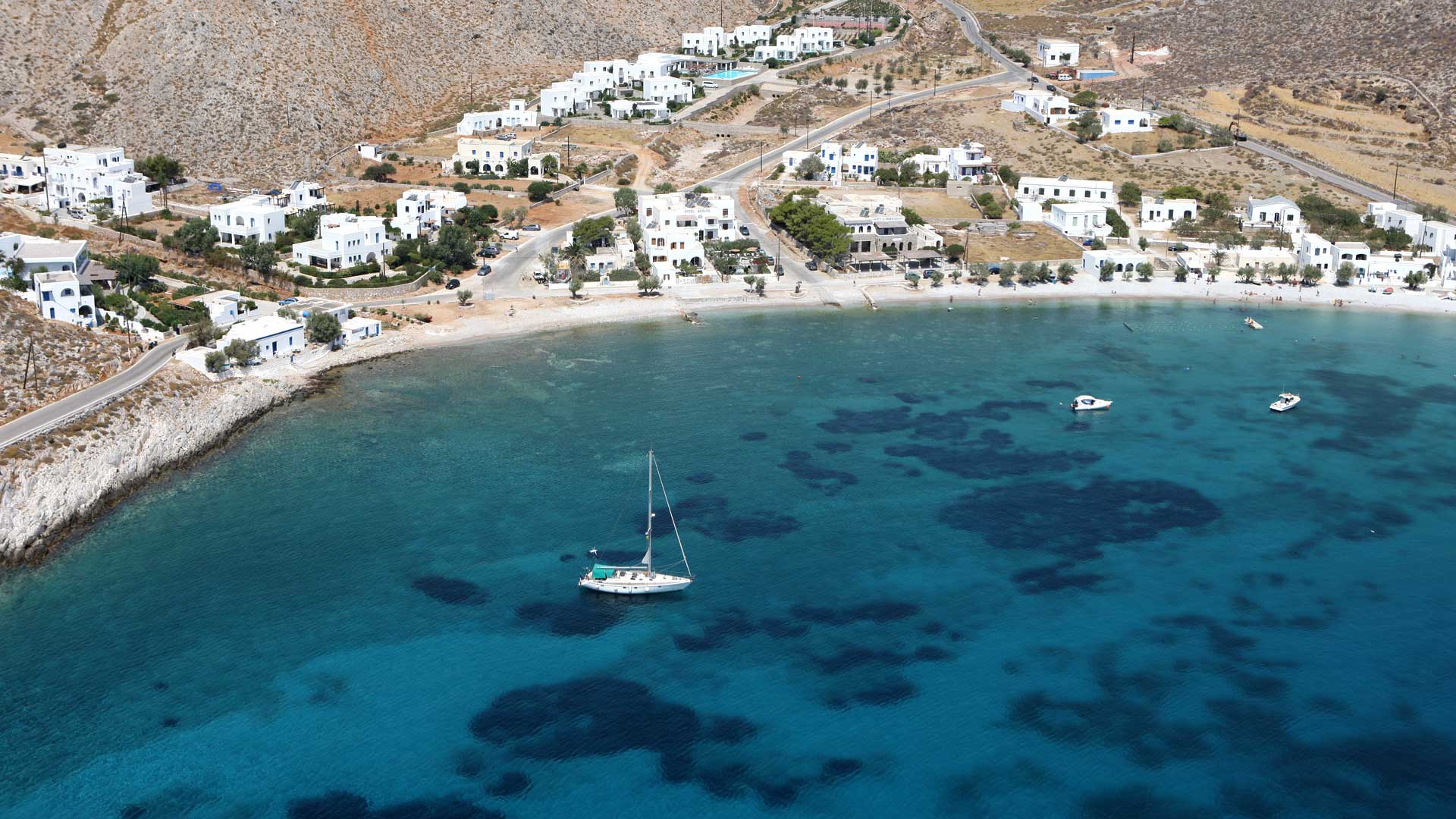 Folegandros island, one of the beautiful Cycladic islands in Greece. Click to view a list of great small hotels and villa rentals. You'll have a fab holiday!